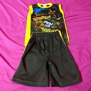 Boys 5T Ninja turtle outfit